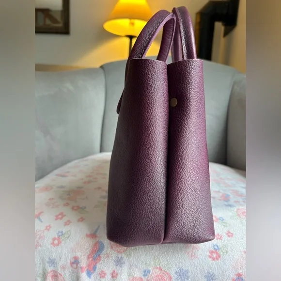 Portland Leather Large Raindrop in Plum - Picture 3 of 7